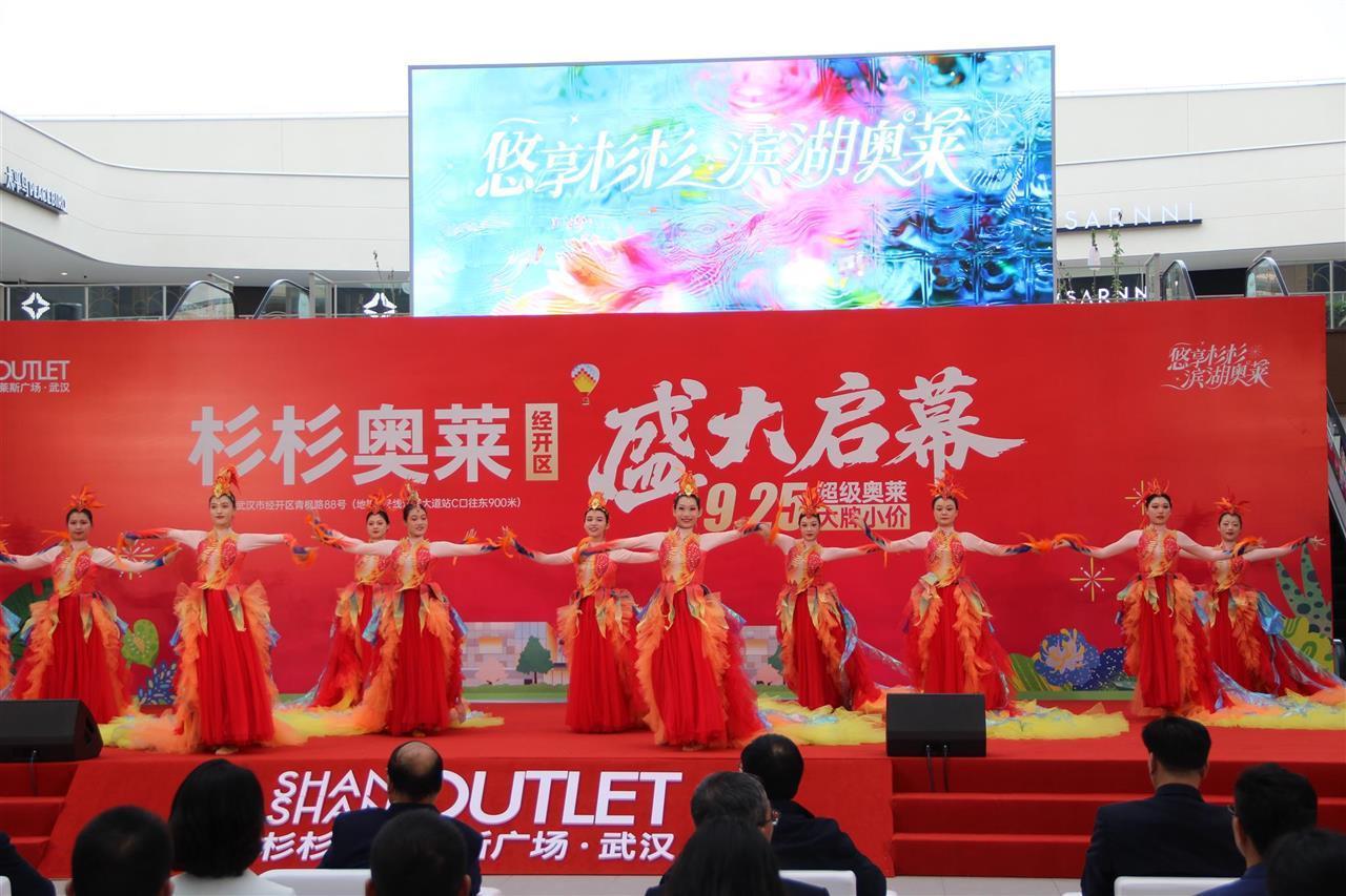 5个月完成从开工到开业跑出“车谷速度”E